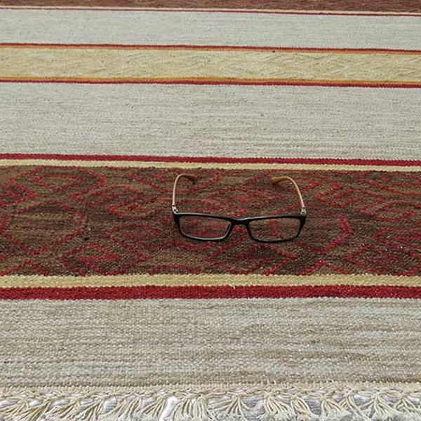 Tapis kilim tissé main en laine SARIKILIM Care&Fair