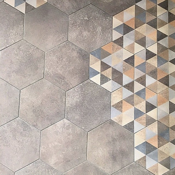 RIFT FINGAL - Carrelage patchwork hexagonal à motifs triangles