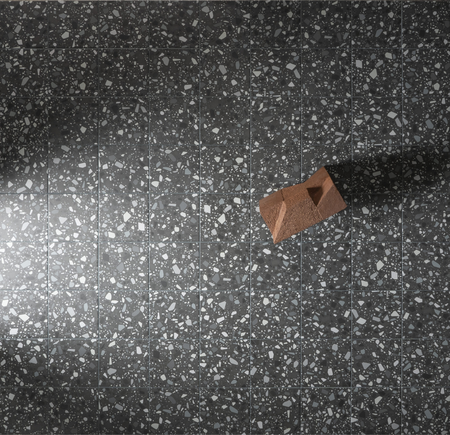 CONFETTI NERO PETROLIO - 18,6X18,6 CM - Carrelage Terrazzo