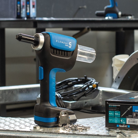 Riveteuse 18V 2,4-5mm+ 2 batteries 2Ah + chargeur + coffret - SCELL IT - E-5-2XBAT