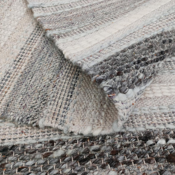 Tapis kilim tissé main en PET KORLANE Care&Fair